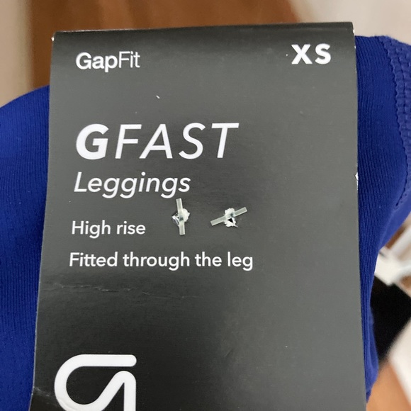 NWT Gapfit sculpt compression high rise leggings - Picture 10 of 17